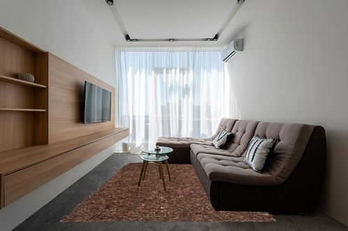 SAFAVIEH Leather Shag Collection Area Rug - 8' x 10', Saddle, Hand-Knotted Modern Leather, Ideal for High Traffic Areas in Living Room, Bedroom (LSG511B) in Grey Living Room with Brown Couch