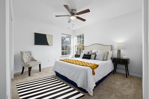DII Outdoor Rug Collection Reversible Woven Polypropylene Plastic Straw Mat, 4x6-Feet, Black & White in White and Yellow Modern Bedroom