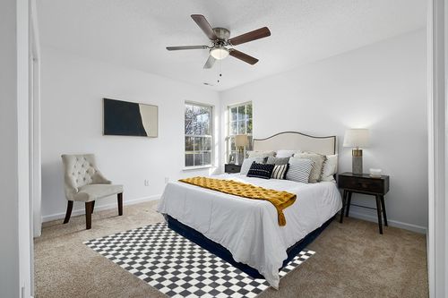 LUXE WEAVERS Checkered Modern Geometric Gray 5x7 Area Rug Non-Shedding Living Room Carpet in White and Yellow Modern Bedroom