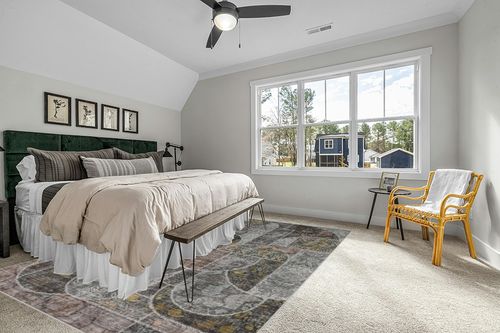 9x12 Area Rugs for Living Room Bedroom, Machine Washable Rug with Low Pile Non-Slip Backing, Soft Large Area Rug Vintage Patchwork Indoor Floor Carpet for Dining Room Nursery Office-Green/Brown in Grey Traditional Bedroom with King Bed