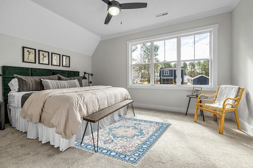 CHOSHOME Area Rug - 5x7 Low-Pile Machine Washable Rug Vintage Rug with Non-Slip Backing, Non-Shedding Indoor Floor Rugs for Living Room Bedroom Kitchen Laundry Home Office Carpet, Blue in Grey Traditional Bedroom with King Bed