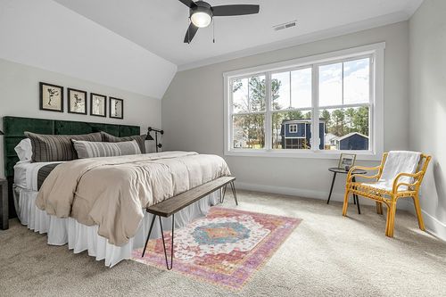 Poeti 5x7 Area Rugs, Ultra Soft Washable Rug, Stain Resistant Rugs for Living Room, Non Slip Backing, Boho Rug Distressed Medallion (Pink, 5x7 Feet) in Grey Traditional Bedroom with King Bed