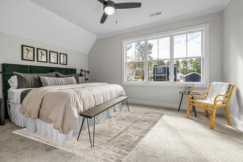 Loloi Magnolia Home by Joanna Gaines x Millie Silver/Dove 7'-10" x 10' Area Rug in Grey Traditional Bedroom with King Bed