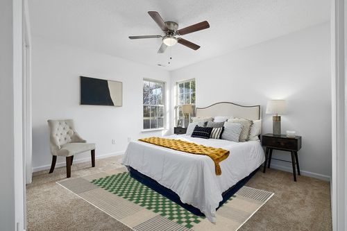 SAFAVIEH Genre Collection Area Rug - 6' x 9', Grey & Green, Handmade Wool, Ideal for Living Room, Bedroom, Dining (GRE207F-6) in White and Yellow Modern Bedroom