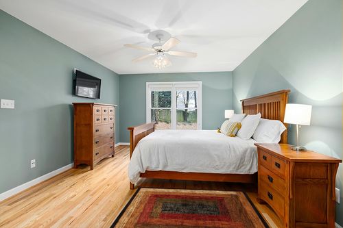 Home Dynamix Royalty Vega Contemporary Geometric Area Rug, Black/Brown, 43"x62" in Teal and Orange Wood Bedroom