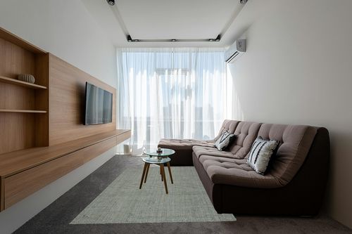 SAFAVIEH Natural Fiber Collection Area Rug - 6' x 9', Green & Grey, Handmade Farmhouse Jute, Ideal for High Traffic Areas in Living Room, Bedroom (NF730B) in Grey Living Room with Brown Couch