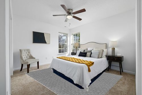 nuLOOM Lorretta Geometric Cotton Area Rug, 8x10, Black in White and Yellow Modern Bedroom