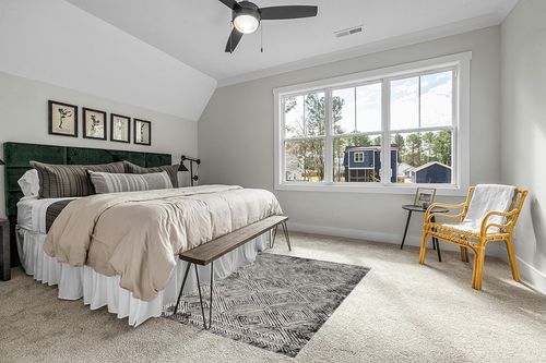 Hauteloom Dillingham Living Room, Bedroom Area Rug - Bohemian/Global - Black,Light Gray,White - 5'3" x 7'3" in Grey Traditional Bedroom with King Bed
