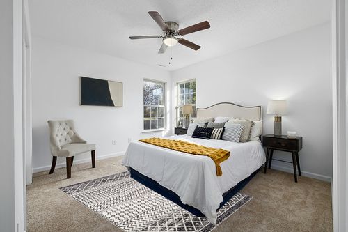 ‎Black ‎Moroccan ‎Stain Resistant, Pet friendly ‎Living Room ‎Area Rug in White and Yellow Modern Bedroom