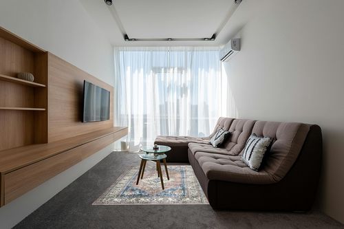 Bloom Rugs Caria Washable Non-Slip 5x7 Rug in Grey Living Room with Brown Couch