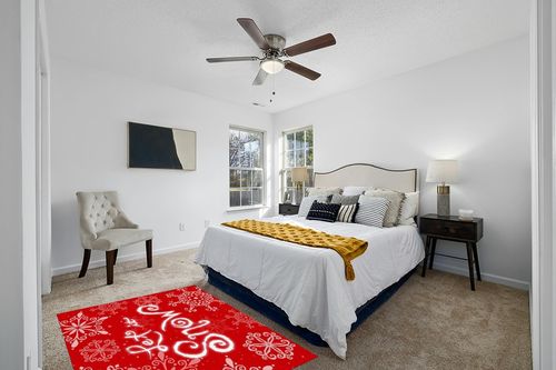 Area Rug, Let is Snow Christmas Rug, 2x3 Feet Rugs for Living Room Bedroom Kids Room Kids Room Nursery Classroom, Non-Slip Comrft Carpet Washable Rug in White and Yellow Modern Bedroom