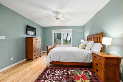 Red Black Buffalo Plaid Outdoor Camping Rug 4" x 6" - Outdoor Patio Rug Area Rug Decor, Holly Christmas Snowflakes Water Absorbent Large Outdoor Carpet for RV, Porch, Deck, Balcony, Picnic in Teal and Orange Wood Bedroom