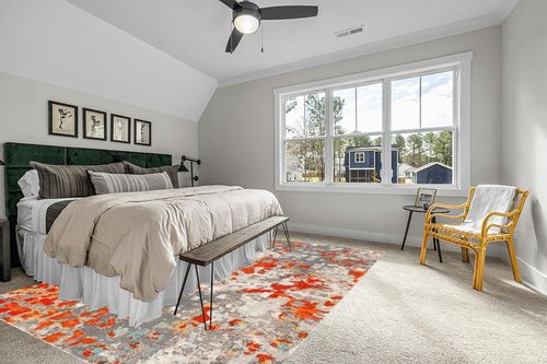 SAFAVIEH Madison Collection Area Rug - 9' x 12', Grey & Orange, Boho Abstract Distressed Design, Non-Shedding & Easy Care, Ideal for High Traffic Areas in Living Room, Bedroom (MAD425H) in Grey Traditional Bedroom with King Bed