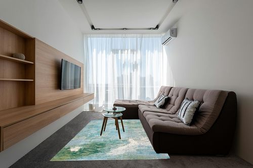 Safavieh Madison Collection Area Rug - 6' x 9', Light Blue & Green, Boho Abstract Design, Non-Shedding & Easy Care, Ideal for High Traffic Areas in Living Room, Bedroom (MAD440J) in Grey Living Room with Brown Couch
