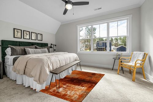 Rectangular Area Rug for Living Room, Bedroom, Burnt Orange Non-Slip Residential Carpet, Kitchen Rugs, Modern Abstract Geometric Art Oil Painted Floor Mat with Rubber Backing 5' x 8' in Grey Traditional Bedroom with King Bed