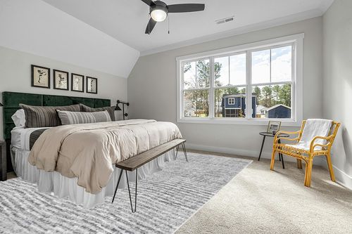 nuLOOM Sherill Abstract Transitional Area Rug, 10x14, Grey in Grey Traditional Bedroom with King Bed