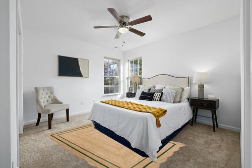 Rajputana Rugs Natural Jute Scalloped Rug Bohemian Rug Decor Rug Handwoven Rug Custom Rug Decorative Rug (BD1) (5x8 ft-GRN) in White and Yellow Modern Bedroom