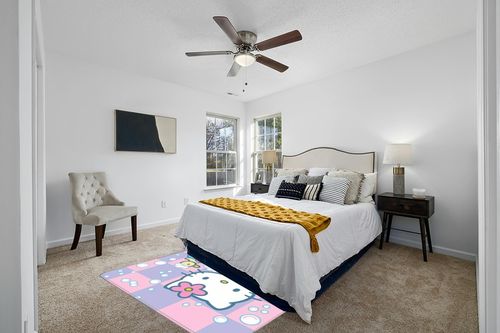 Dreuingb 4Pcs Cartoon Shower Curtain Set Non-Slip Soft Rugs Toilet Cover Shower Curtains Set with Waterproof Shower Curtain and 12 Hooks 72x65 Inch in White and Yellow Modern Bedroom