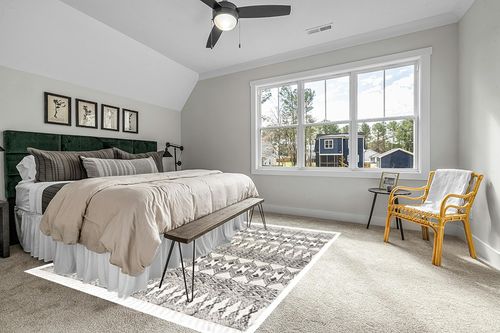Black White Cotton Block Print Area Dhurrie Rug in Grey Traditional Bedroom with King Bed