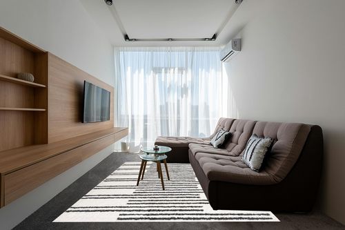 Eyely HOM406A-8 Moroccan Hype Petra Stripe Geometric Shag Indoor Area Rug Bohemian;Transitional;Modern, Bedroom, Kitchen, Living Room, Easy-Cleaning, Non-Shedding, 8 X 10, White/Gray in Grey Living Room with Brown Couch