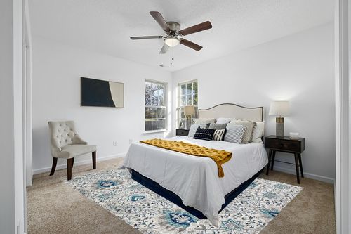 Area Rug Living Room Rugs: 8x10 Machine Washable Soft Boho Rug Chic Glam Paisley Low Pile Indoor Floor Carpet for Bedroom Under Dining Table Home Office House Decor - Blue in White and Yellow Modern Bedroom