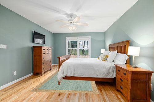 nuLOOM Eleonora Casual Jute Area Rug, 6x9, Green in Teal and Orange Wood Bedroom