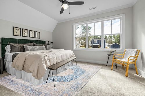 Loloi II Layla Collection LAY-07 Blue/Tangerine, Traditional 9'-0" x 12'-0" Area Rug in Grey Traditional Bedroom with King Bed