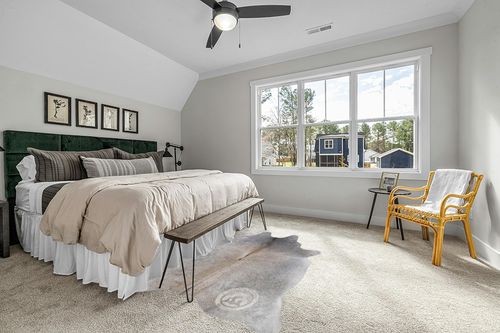 Genuine Grey Beige Cowhide Rug XL 6 x 7-8 ft. 180 x 240 cm in Grey Traditional Bedroom with King Bed