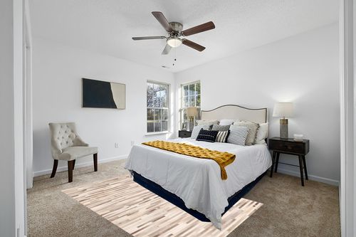 eCarpet Gallery Hand-Knotted | Area Rug for Living Room, Bedroom | Cowhide Patchwork Accent Grey Rug 5'3" x 7'6" | 350179 in White and Yellow Modern Bedroom