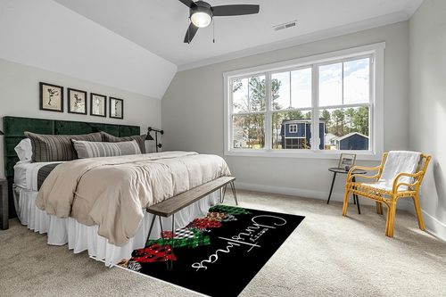Merry Christmas Area Rug for Living Room Bedroom 5x8, Large Runner Rug Carpet Washable Rugs Non-Shedding Floor Cover Mat for Kitchen Dining Kids Room Decor Christmas Tree Black Texture in Grey Traditional Bedroom with King Bed