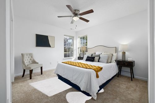 Teochow 5x7 Area Rugs for Bedroom, 3 PCS White Fluffy Rugs for Living Room, Plush Shaggy Bedside Rug for Girls Kids Room Nursery Cute Home Decor, Dorm Super Soft Fuzzy Indoor Floor Carpet in White and Yellow Modern Bedroom