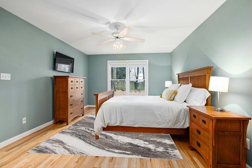 Blue Art Deco Stain Resistant Kitchen, Dining Room Area Rug in Teal and Orange Wood Bedroom