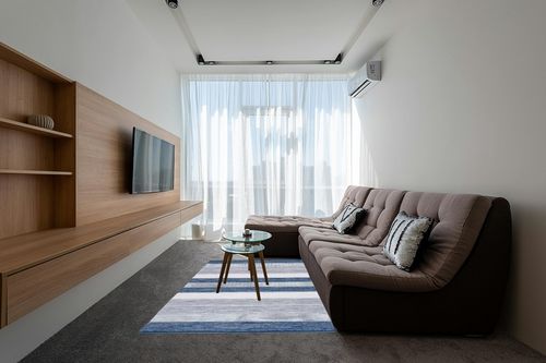 Safavieh Striped Kilim Collection Area Rug - 5' x 8', Grey & Blue, Flat Weave Cotton Design, Easy Care, Ideal for High Traffic Areas in Living Room, Bedroom (STK804M) in Grey Living Room with Brown Couch