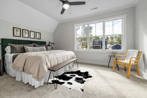 A-STAR Black and White Cowhide Area Rug Premium Quality Natural Cow Skin Leather Rug for Living Room Décor 5ft x 6ft (60Inch x 72Inch, 152.4CM x 182.88CM) X-Large in Grey Traditional Bedroom with King Bed