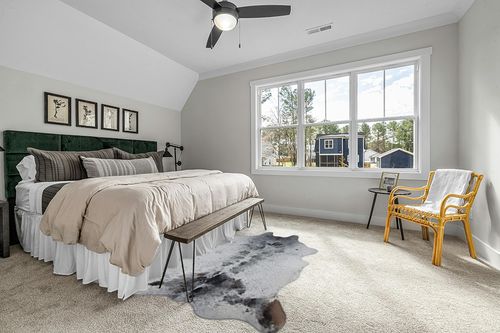 Faux Cowhide Rug Premium Cowhide Rug Large Cow Rug 8x6 Feet Rugs for Living Room Bedroom Dining Room Western Neutral Modern Rug Area Rugs Cow Print Rug Grey Rug Carpet in Grey Traditional Bedroom with King Bed