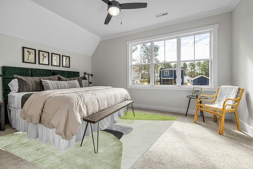 Addison Rugs Chantille ACN547 Green 9' x 12 Indoor Outdoor Area Rug, Stain Resistant, Machine Washable, Non Shedding, Bedroom, Living Room, Dining Room, Kitchen Rug in Grey Traditional Bedroom with King Bed