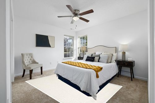 Allen Home Traditional Capitola Wool Area Rugs by Allen Home - Durable - 100% Wool, Hand Tufted - Living Room, Dining Room, Bedroom, and Entryway Area Rugs - 6’ x 9’ - Capitola White in White and Yellow Modern Bedroom