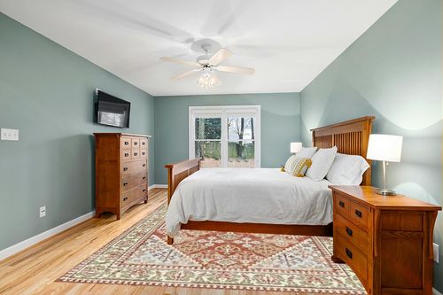 Kokia 9x12 Area Rugs for Living Room, Stain Resistant Machine Washable Rug, Non Slip Backing Hobo Rugs for Bedroom, Printed Soft Vintage Carpet Orange 9 x 12 in Teal and Orange Wood Bedroom