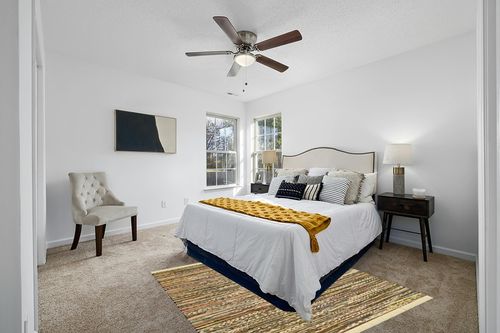 SAFAVIEH Rag Rug Collection 6' Square Yellow / Multi RAR121H Handmade Boho Stripe Cotton Area Rug in White and Yellow Modern Bedroom