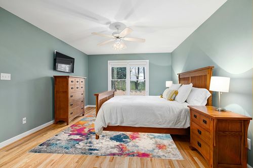 Rugshop Sky Collection Modern Abstract Area Rug 7'10" x 10' Multi in Teal and Orange Wood Bedroom