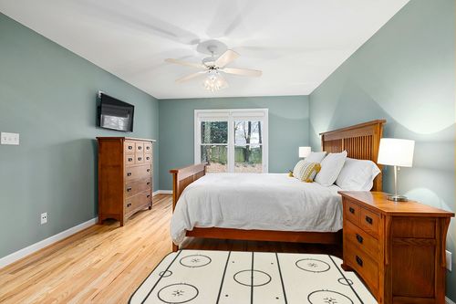 Tottenville Kids Rug Mack & Milo Rug Size: Rectangle 3'11" x 5'7" in Teal and Orange Wood Bedroom