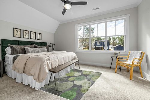 Addison Rugs Chantille ACN556 Green 5' x 7'6 Indoor Outdoor Area Rug, Stain Resistant, Machine Washable, Non Shedding, Bedroom, Living Room, Dining Room, Kitchen Rug in Grey Traditional Bedroom with King Bed