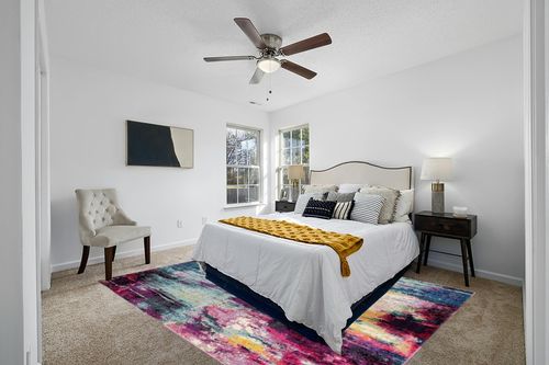 Unique Loom Chromatic Collection Modern Colorful & Vibrant Abstract Area Rug for Any Home Décor, 8 ft x 10 ft, Multi/Light Blue in White and Yellow Modern Bedroom