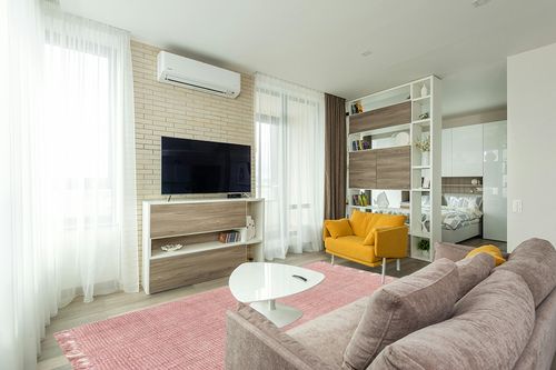 nuLOOM Daniela Farmhouse Chunky Jute Area Rug, 8x10, Baby Pink in Light Modern Living Room with TV