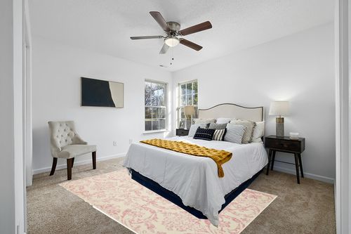 Nourison Jubilant Damask Ivory/Pink 6' x 9' Area -Rug, Easy -Cleaning, Non Shedding, Bed Room, Living Room, Dining Room, Kitchen (6x9) in White and Yellow Modern Bedroom