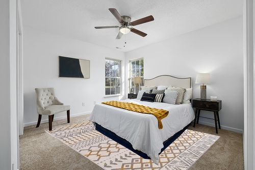 CAMILSON Boho Area Rug, 7'10" x 10' for Living Room, Bedroom Farmhouse Yellow/Cream Indoor Area Rugs in White and Yellow Modern Bedroom