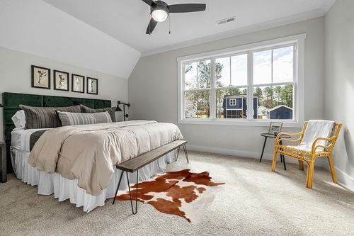 Brown and White Cowhide Rug Natural Cow Skin Cow Hide Leather Area Rug Hair On, 5 ft X 6 ft Premium Brown White Large in Grey Traditional Bedroom with King Bed