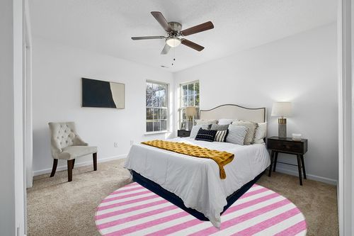 Addison Rugs Chantille ACN528 Pink 8' x 8 Indoor Outdoor Round Area Rug, Stain Resistant, Machine Washable, Non Shedding, Bedroom, Living Room, Dining Room, Kitchen Rug in White and Yellow Modern Bedroom