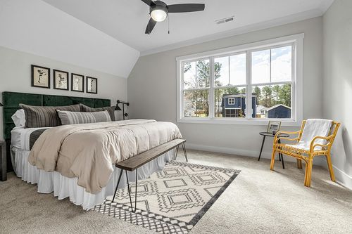 JONATHAN Y MOH200A-5 Amir Moroccan Beni Souk Indoor Area-Rug Bohemian Farmhouse Rustic Geometric Easy-Cleaning Bedroom Kitchen Living Room Non Shedding, 5 X 8, Cream,Black in Grey Traditional Bedroom with King Bed