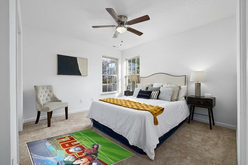 Jay Franco Disney Mickey Mouse Strike, Curve, Goal Kids Room Rug - Large Area Rug Measures 4 x 5 Feet (Offical Disney Product) in White and Yellow Modern Bedroom